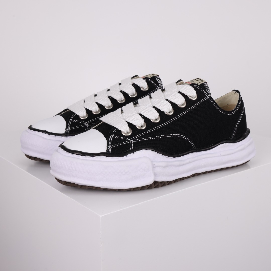 Ma*s*n mihara yasuhiro mmy sneaker